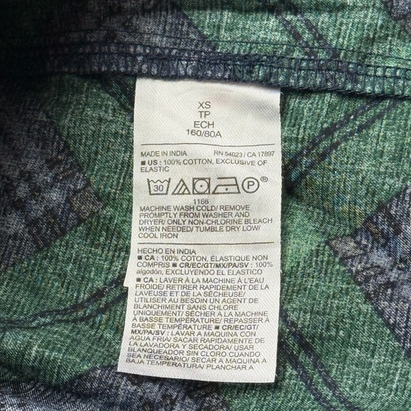 Plaid Puff Sleeve Top - Green and Navy - Picture 5 of 5